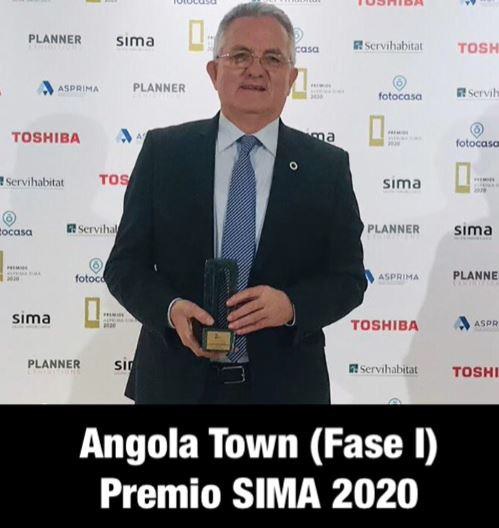 Ángel Moreno tras recoger el premio SIMA 2020